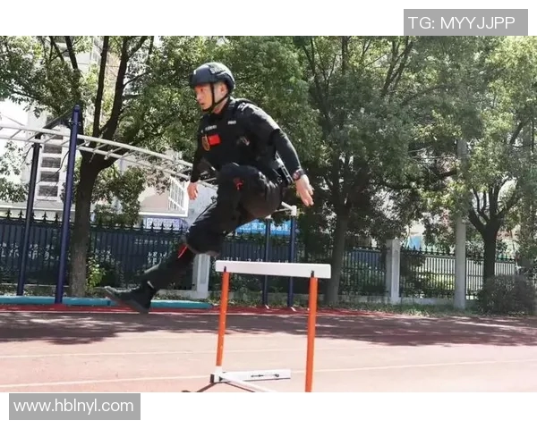 重庆滑板队中路突破战术解析与实战应用探讨