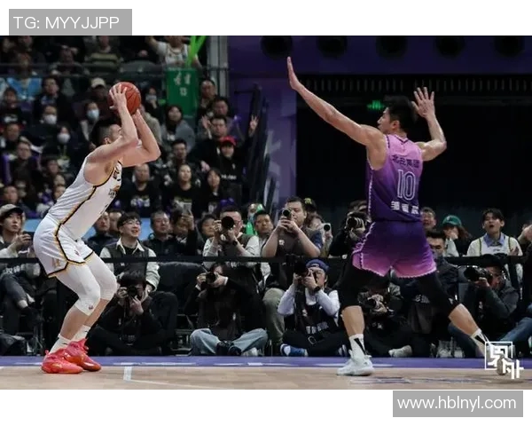 CBA北控对阵辽宁精彩回放分析与赛后点评，重温比赛精彩瞬间