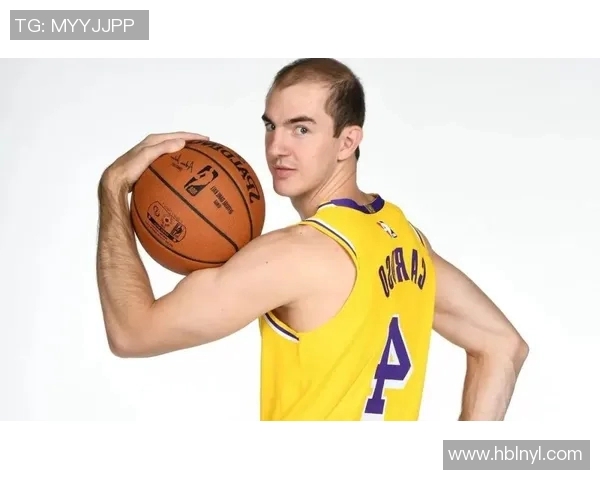 亚历克斯卡鲁索的篮球之路与职业生涯成就探索