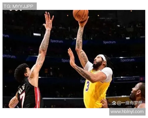 热火与湖人精彩对决回顾及战术分析分享