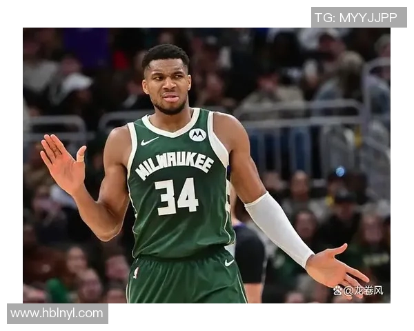 扬尼斯阿德托昆博如何在NBA赛场上实现自我超越与团队协作的完美结合 扬尼斯阿德托昆博如何在NBA赛场上实现自我超越与团队协作的完美结合